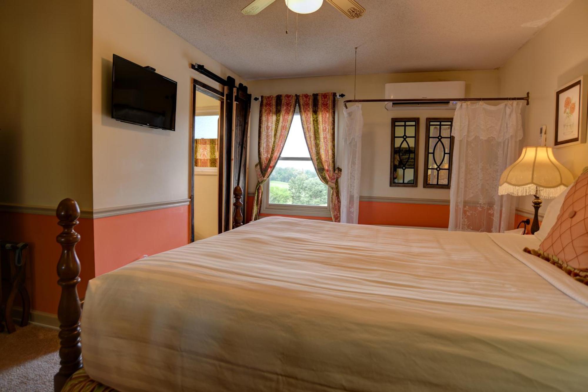 Blue Mountain Mist Country Inn Sevierville Rum bild