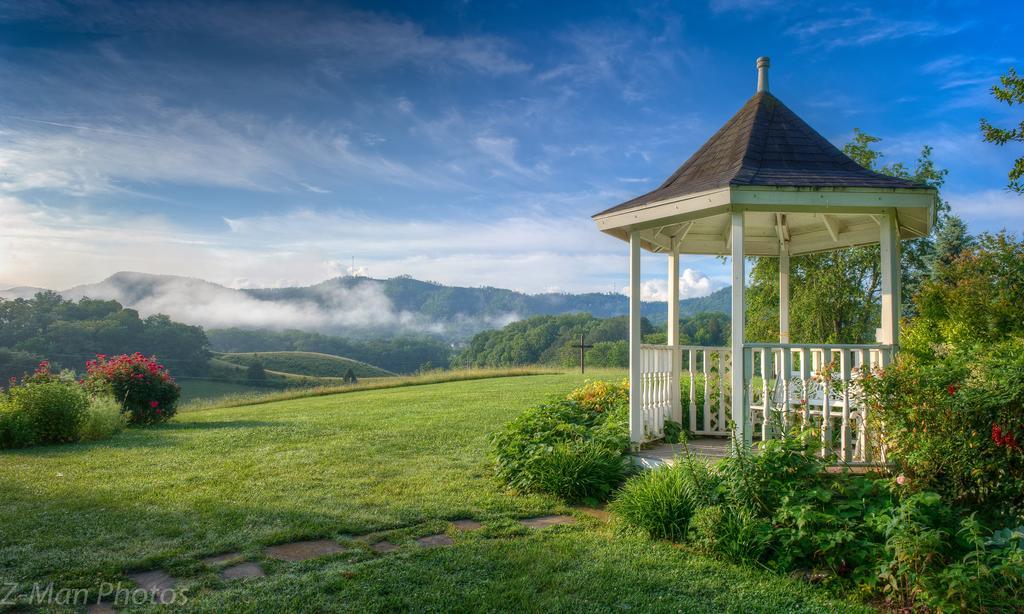 Blue Mountain Mist Country Inn Sevierville Exteriör bild